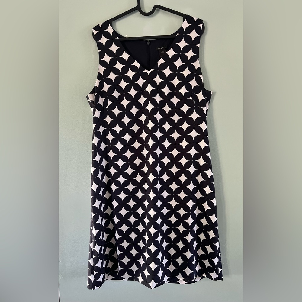 Ann Taylor Black and White Geometric Mini Dress